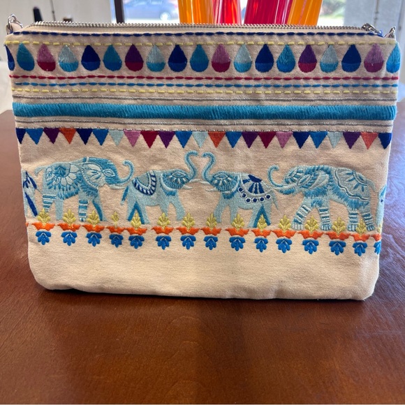 Chico’s Purse Clutch Cross Over Wallet Wristlet Embroidered Elephants Charm - Picture 7 of 11